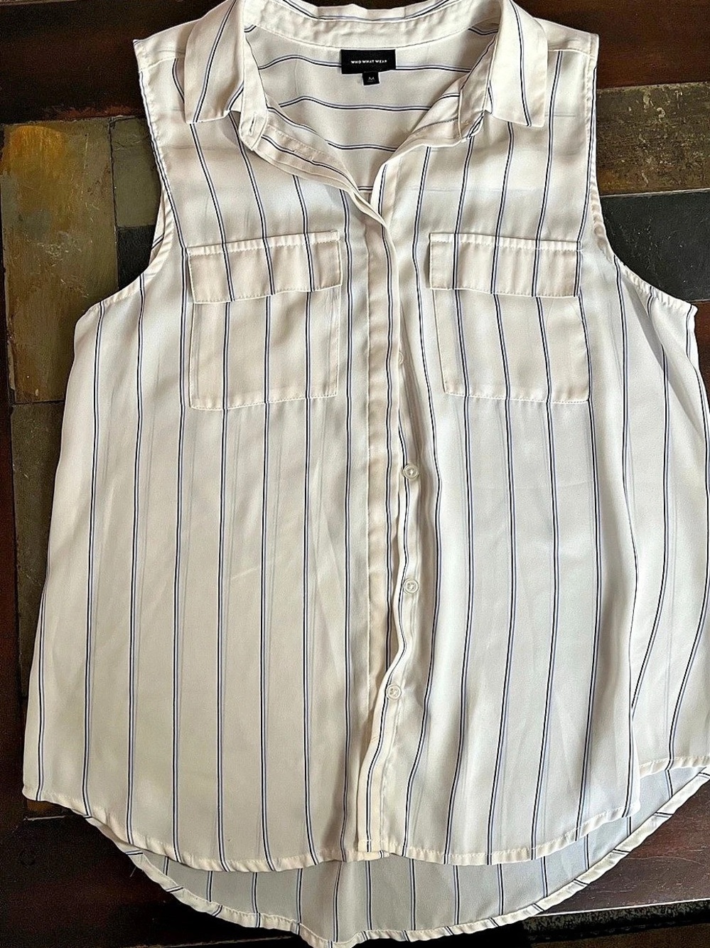 Who What Wear Striped Sleeveless Blouse in White & Blue Size Medium